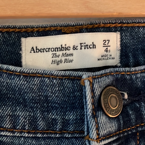 Cropped mom jeans by Abercrombie and Fitch - Picture 2 of 2
